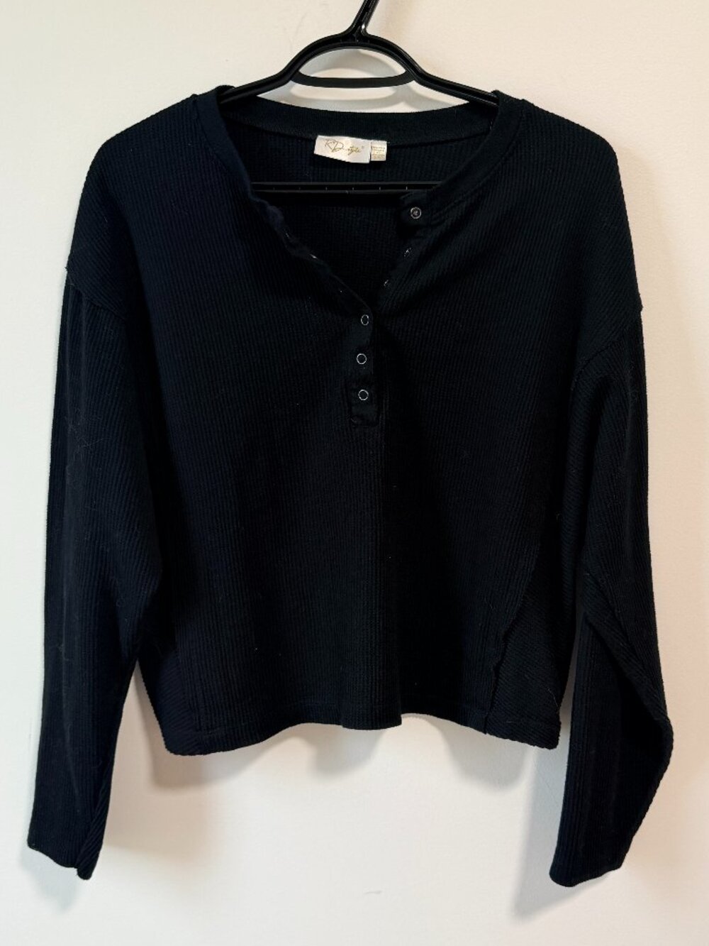 RD Style Black Cropped Waffle Henley Top Small